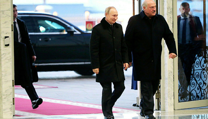 Peskov said Putin invited Lukashenka to his Kremlin apartment