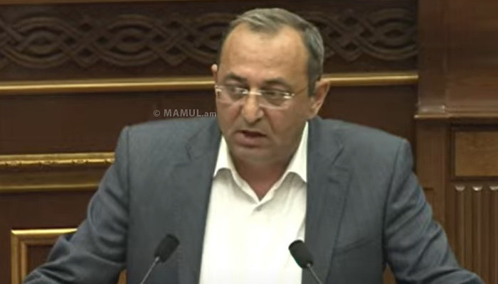 Арцвик Минасян: Пашинян не имеет права сдавать Арцах от имени армянского народа