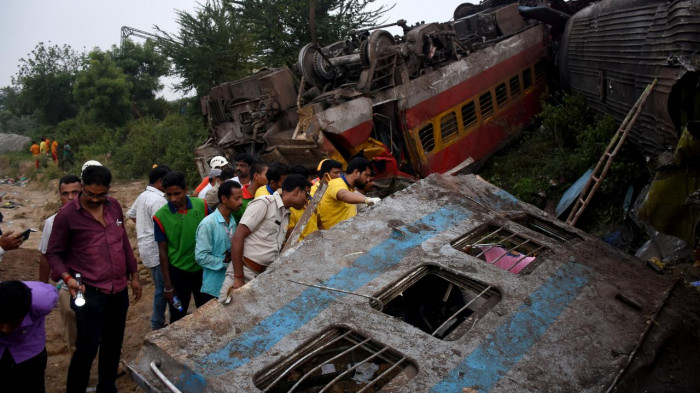 Hindistan'da tren kazası: Can kaybı 288'e yükseldi, 1 günlük yas ilan edildi