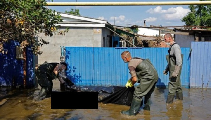 18+. Reuters показало трагические фото из затопленного украинского города