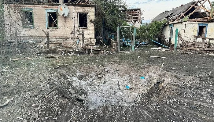 Ukraine war: Three elderly people killed in Russian shelling, say officials