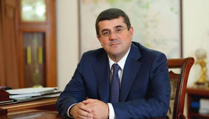 Араик Арутюнян представил в парламент Арцаха заявление об отставке