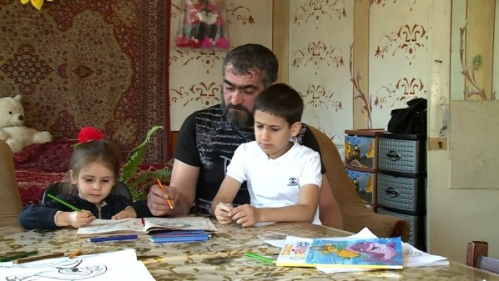 Karen Vardanyan provided financial assistance in the amount of 123 million drams to 412 families having 4 or more children, evicted as a result of the 44-day war
