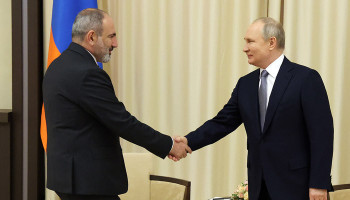 Состоялся телефонный разговор премьер-министра Армении и президента РФ