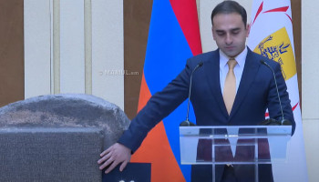 В Ереване состоялась церемония принесения присяги нового мэра Тиграна Авиняна