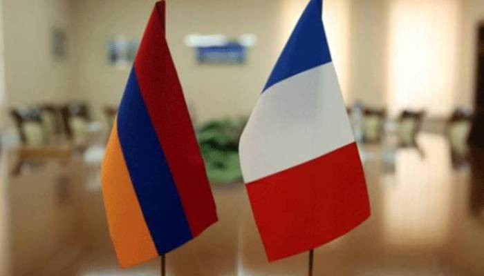 Во Франции заявили, что оформят договор с Арменией о покупке вооружений