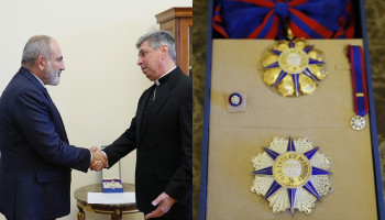 Папа римский наградил Пашиняна рыцарским орденом