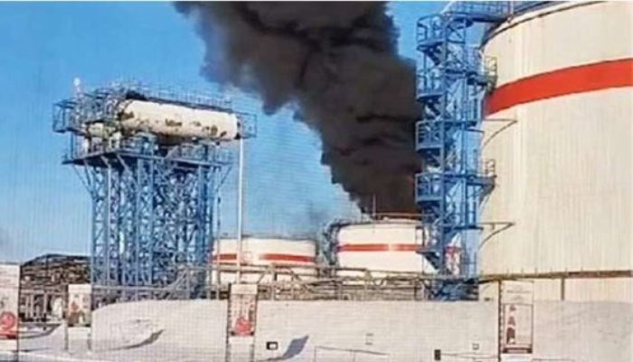 В России горит резервуар: есть погибший