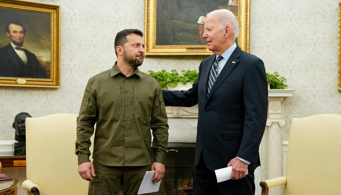 Biden invites Zelensky to White House