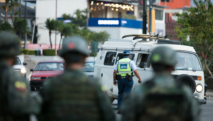 В ходе вооруженных беспорядков в Эквадоре погибли как минимум десять человек