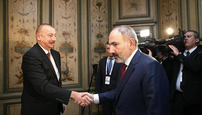 Алиев заявил, что между Баку и Ереваном де-факто существует мир