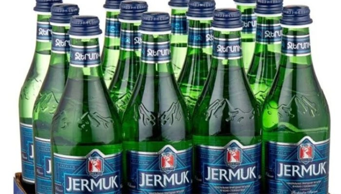 Роспотребнадзор ограничил продажу минеральной воды «Джермук» из-за уксуса в бутылке