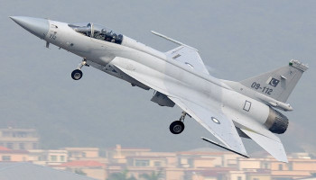 Азербайджан закупает у Пакистана истребители JF-17C