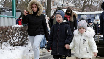 Из Белгорода эвакуируют детей