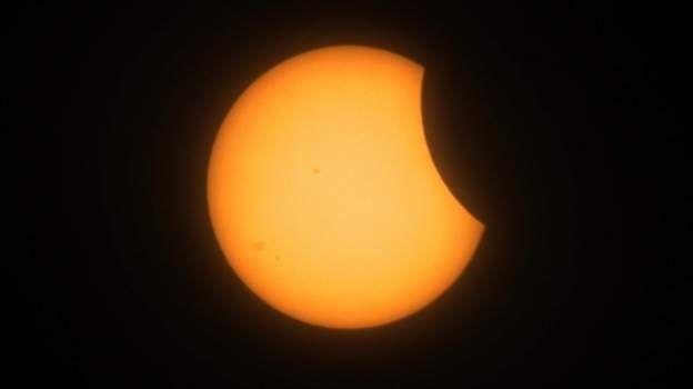 Полное затмение Солнца наблюдали миллионы людей в странах Северной Америки