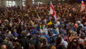 В Тбилиси стычки между полицией и протестующими