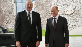 Шольц верит в скорое подписание мирного соглашения между Баку и Ереваном