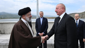 Iran, Azerbaijan presidents meet before dam inauguration