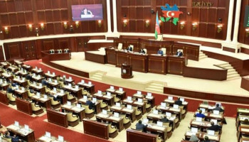 Партия «Ени Азербайджан» выступила с инициативой роспуска парламента