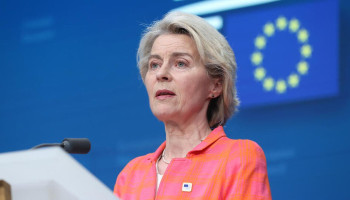 Ursula von der Leyen re-elected to a second 5-year term