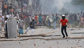 Bangladeş'te "kamuda kontenjan" kararı protestolarında 75 kişi öldü