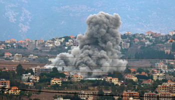 Huge air strikes hit Beirut