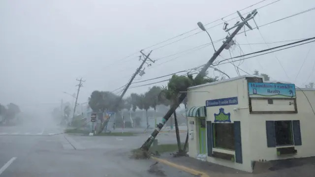 ABD&#039;yi yüzyılın kasırgası vurdu: Milton, Florida&#039;da dört can aldı