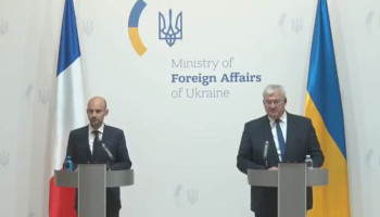 French foreign minister visits Ukraine on solidarity tour