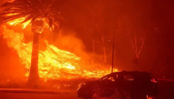 Malibu's Franklin Fire threatens homes