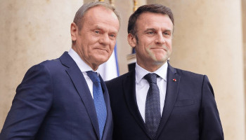 Macron and Tusk to discuss sending troops to Ukraine after ceasefire