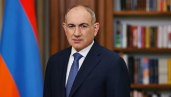 «Եթե արտամուսնական կապ ունես, դա գեներացնում է շատ կոնկրետ ռիսկեր թե՛ քո ընտանիքի ներսում, թե՛ նրանից դուրս»․ Նիկոլ Փաշինյան