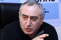 Կարեն Քոչարյան, քաղաքական վերլուծաբան