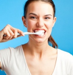 Почистил зубы — спас себя от менингита