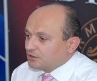 Степан Сафарян, руководитель фракции НС “Наследство”
